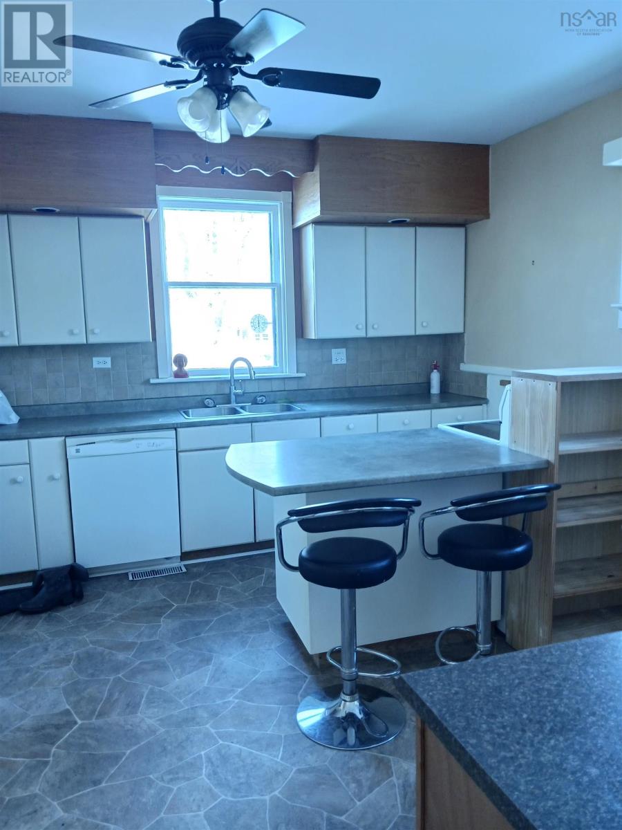 7 Alice Street, Truro, Nova Scotia  B2N 2M4 - Photo 10 - 202503274