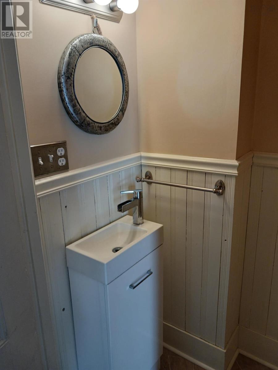 7 Alice Street, Truro, Nova Scotia  B2N 2M4 - Photo 15 - 202503274