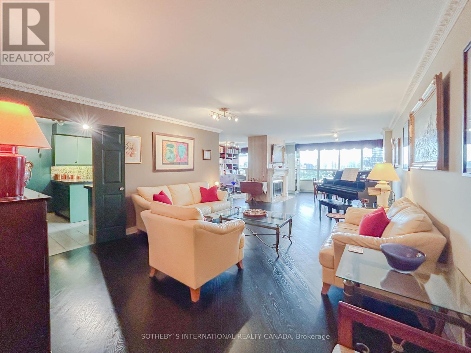 906 - 130 Carlton Street, Toronto, Ontario  M5A 4K3 - Photo 2 - C11980614