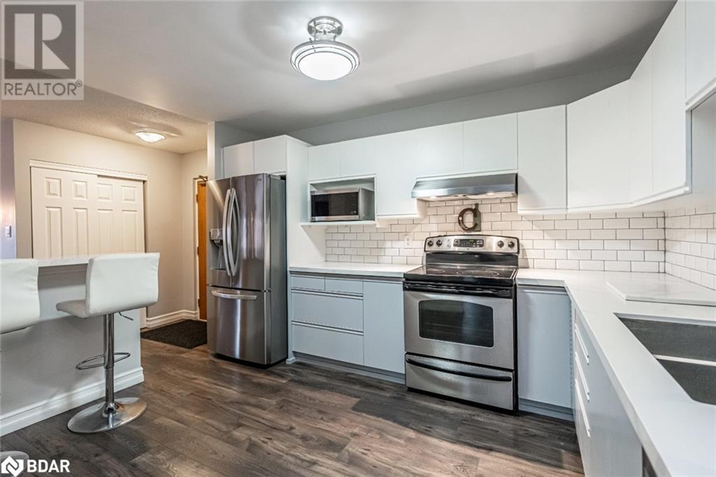 131 Clapperton Street Unit# 303, Barrie, Ontario  L4M 3G3 - Photo 4 - 40700074