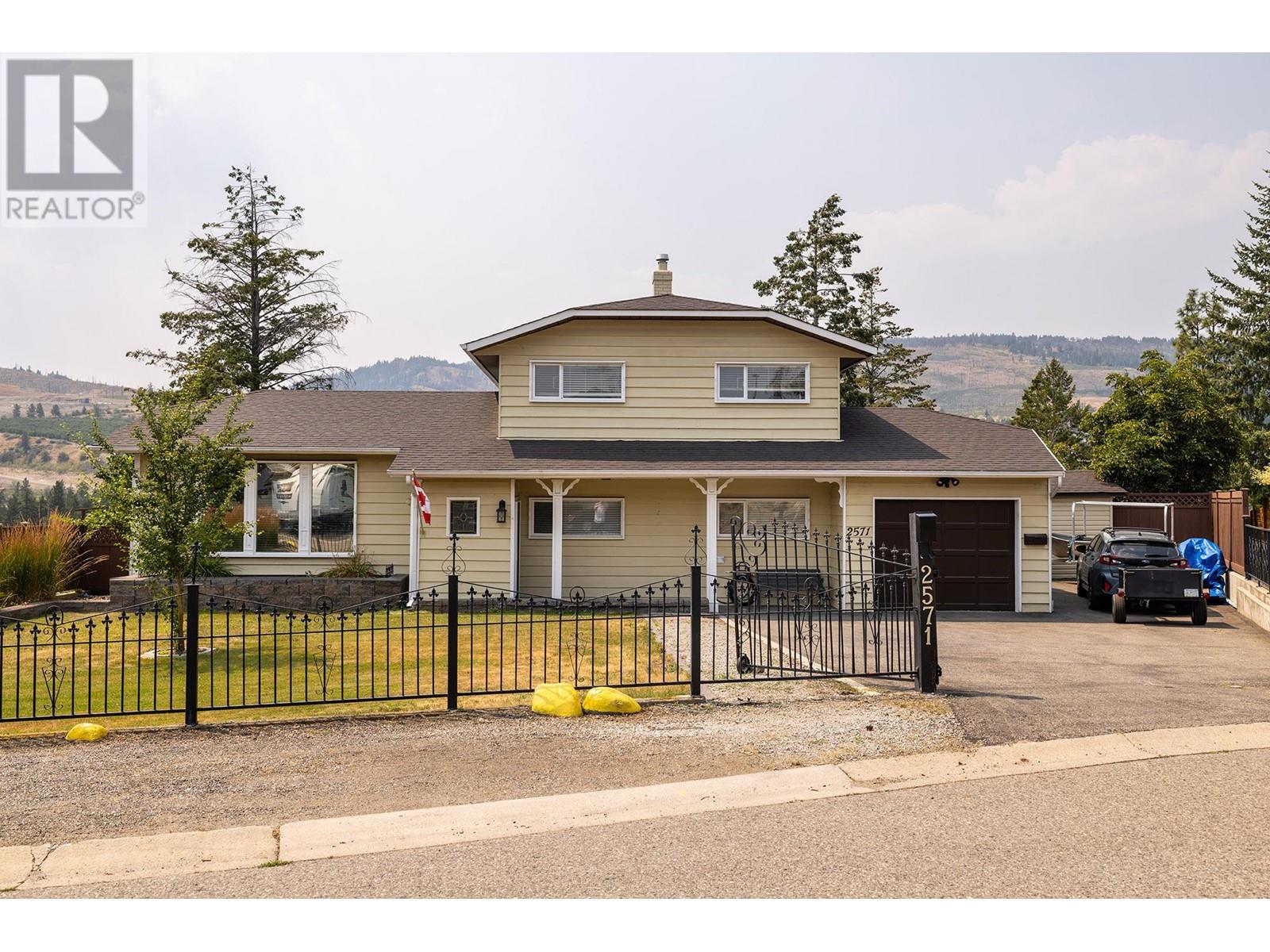 Property at 2571 Pineridge Place image 1