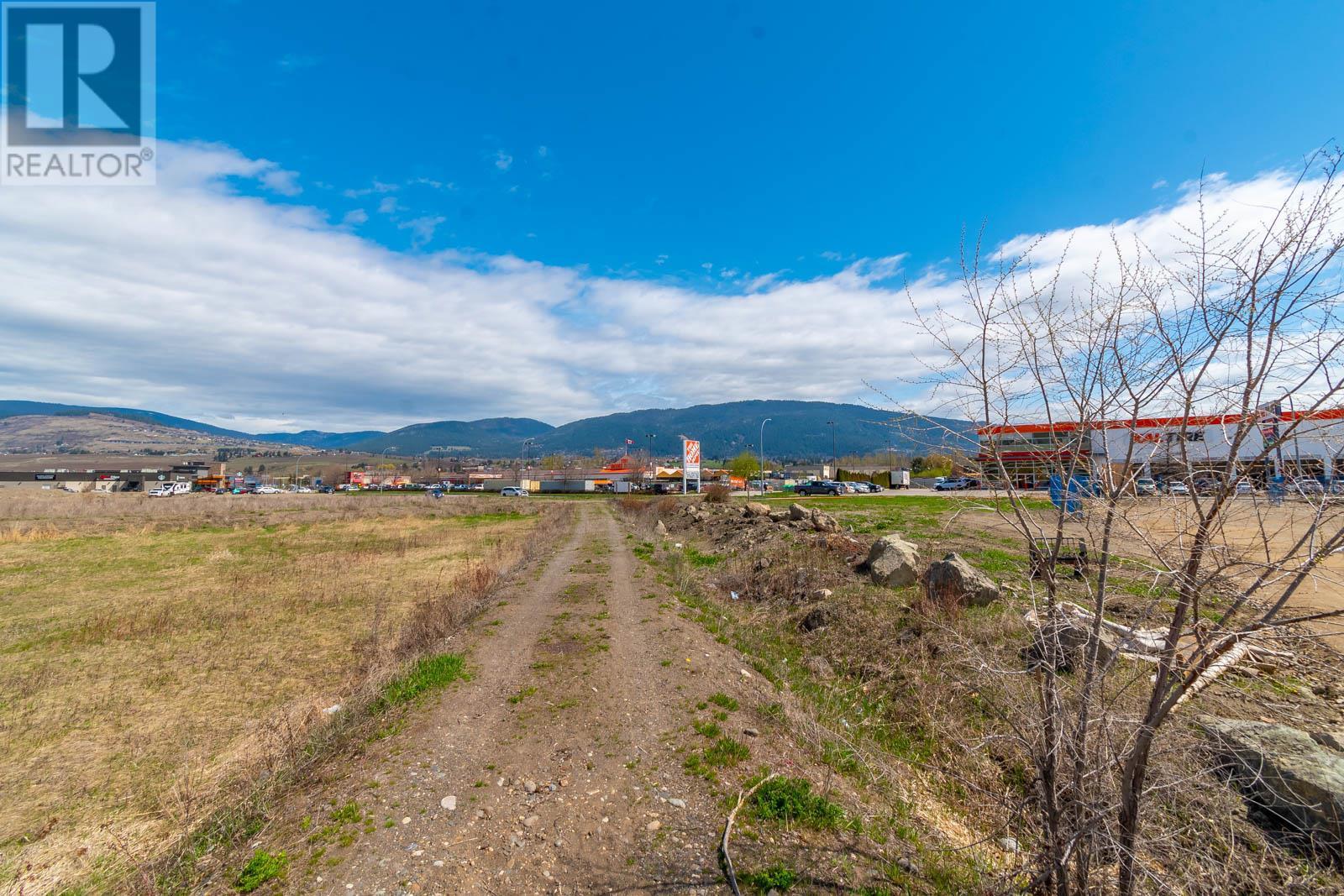 5480 Anderson Way, Vernon, British Columbia  V1T 9V2 - Photo 10 - 10336043