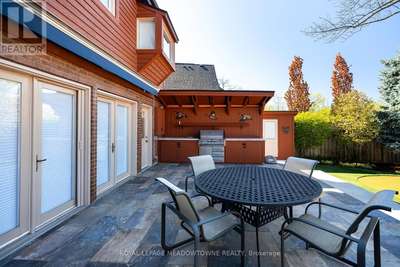 28 Pine Tree Crescent, Brampton (Brampton East), Ontario  L6W 1C8 - Photo 48 - W11980665