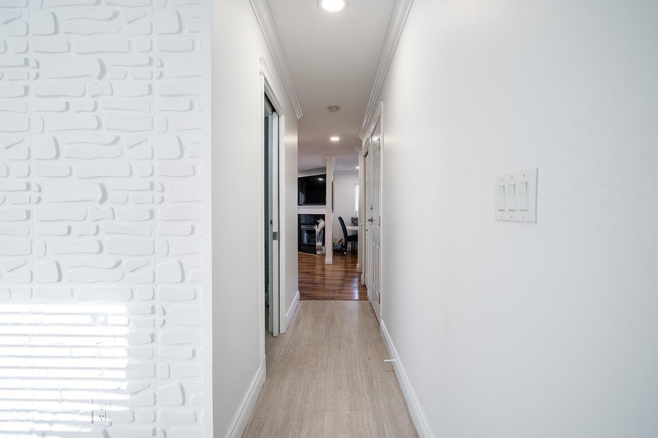 Property at 38 16155 82 AVENUE image 3
