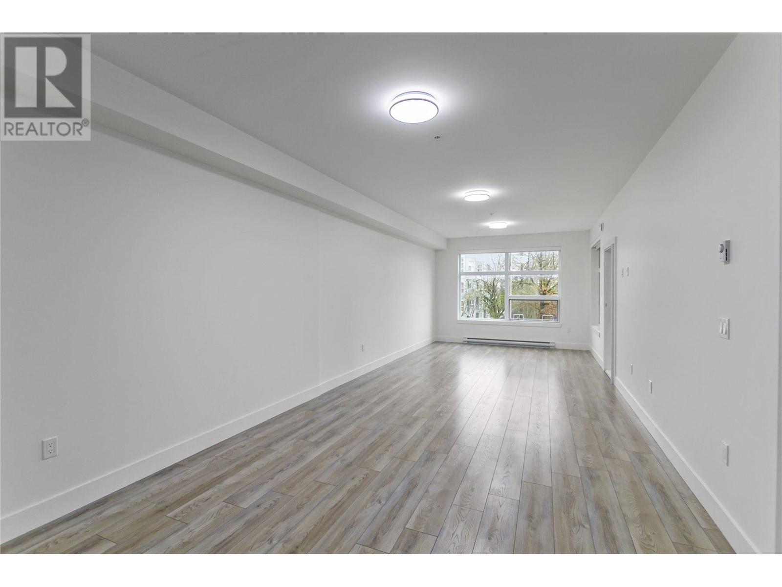 Property at 207 22577 ROYAL CRESCENT image 5