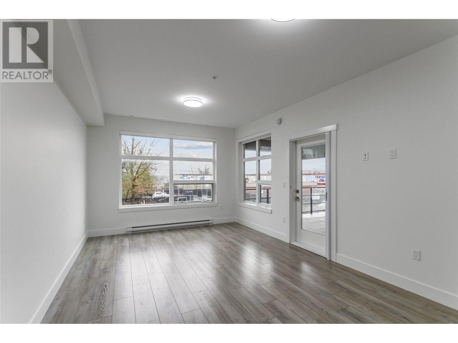 207 22577 Royal Crescent, Maple Ridge, British Columbia  V2X 2M2 - Photo 4 - R2968526
