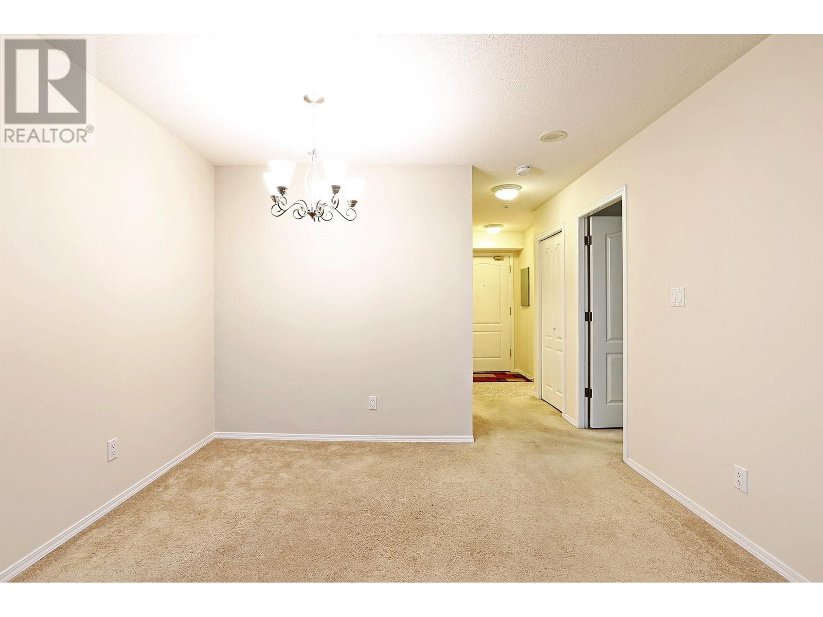 Listing Picture 9 of 26 : 303 5833 WILSON AVENUE, Burnaby / 本拿比 - 魯藝地產 Yvonne Lu Group - MLS Medallion Club Member