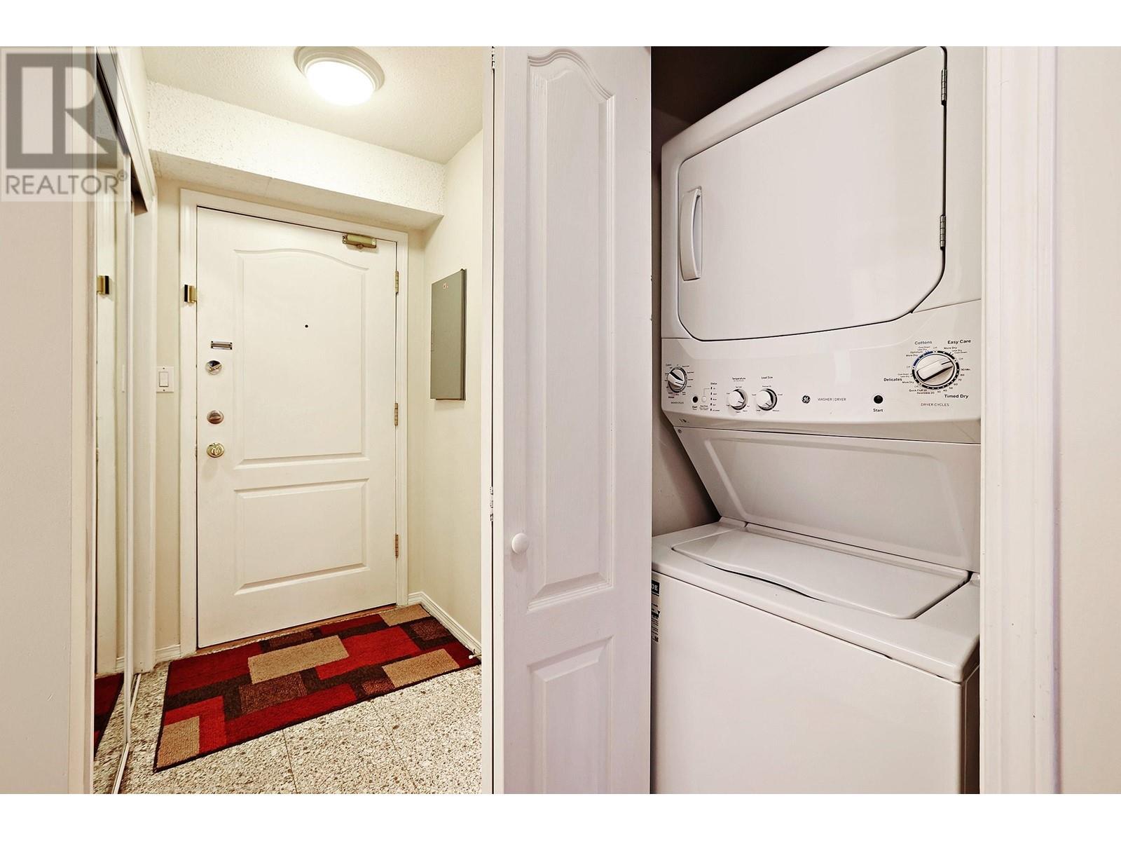 Listing Picture 20 of 26 : 303 5833 WILSON AVENUE, Burnaby / 本拿比 - 魯藝地產 Yvonne Lu Group - MLS Medallion Club Member