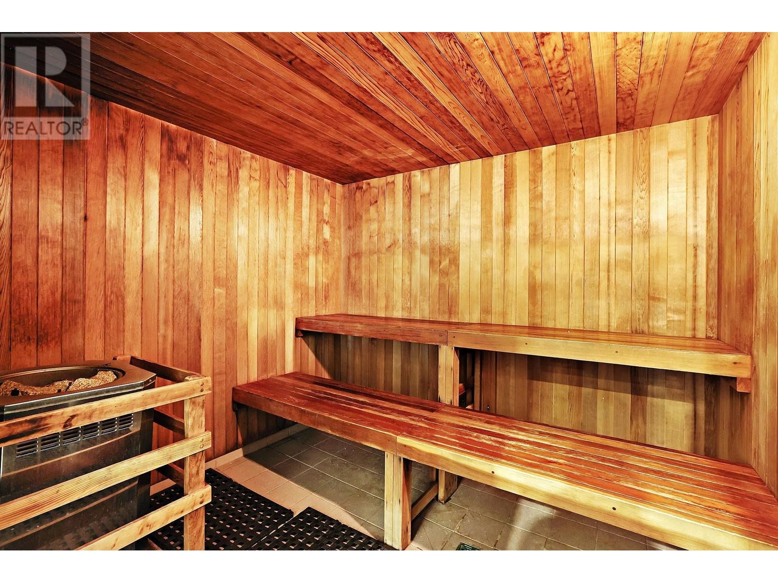 Listing Picture 23 of 26 : 303 5833 WILSON AVENUE, Burnaby / 本拿比 - 魯藝地產 Yvonne Lu Group - MLS Medallion Club Member