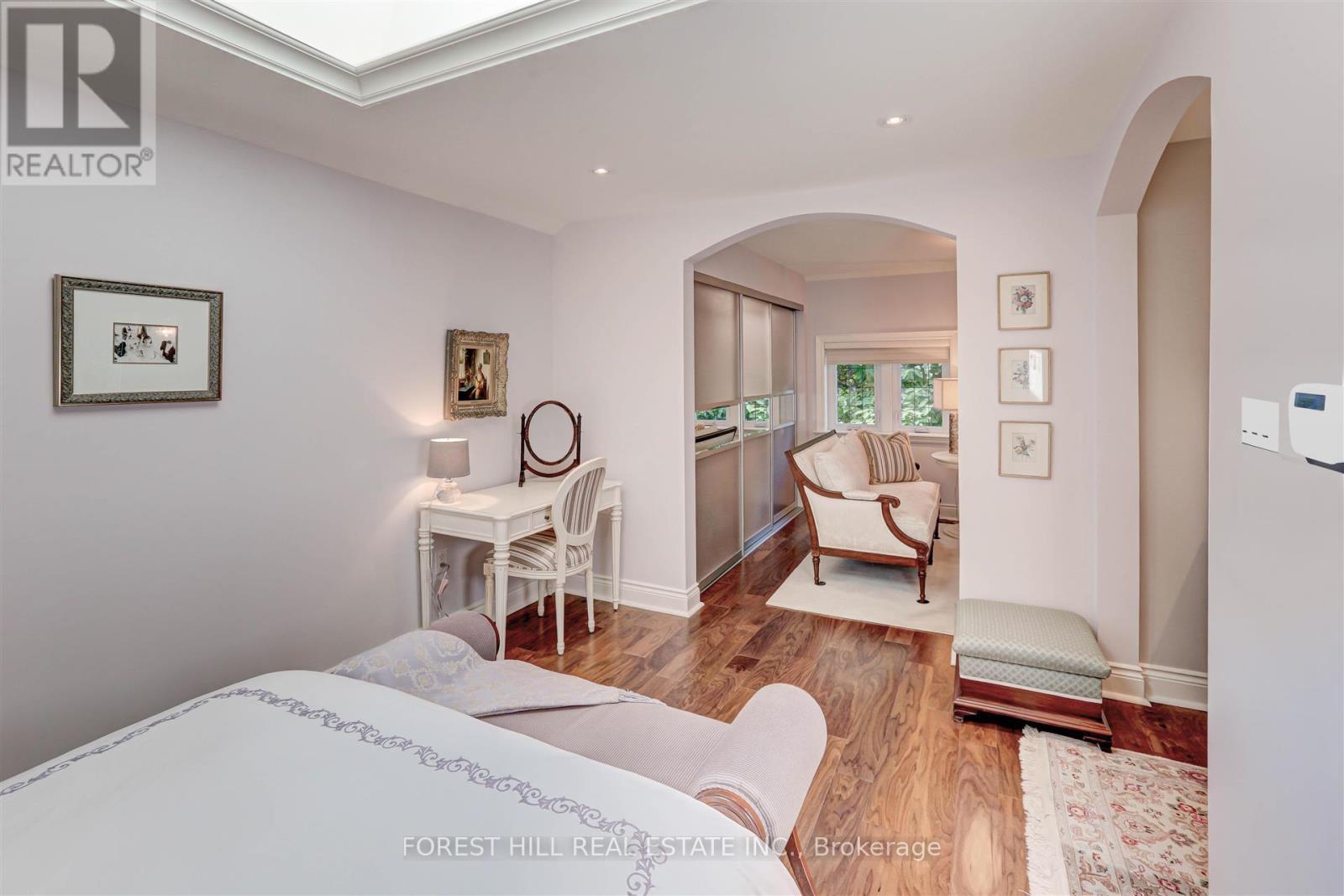 465 SPADINA ROAD Toronto (Forest Hill South), ON M5P 2W5