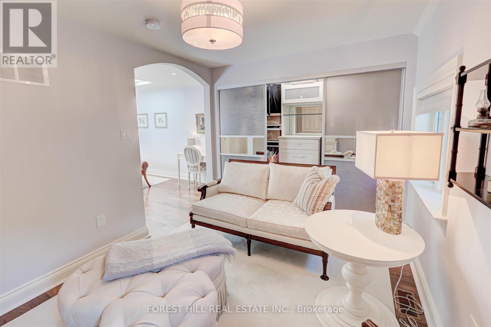465 SPADINA ROAD Toronto (Forest Hill South), ON M5P 2W5