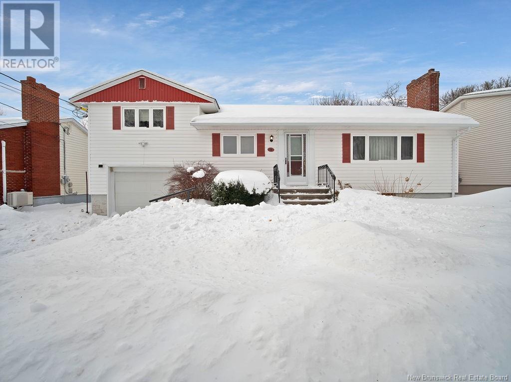 Property at 94 Hedgewood image 1