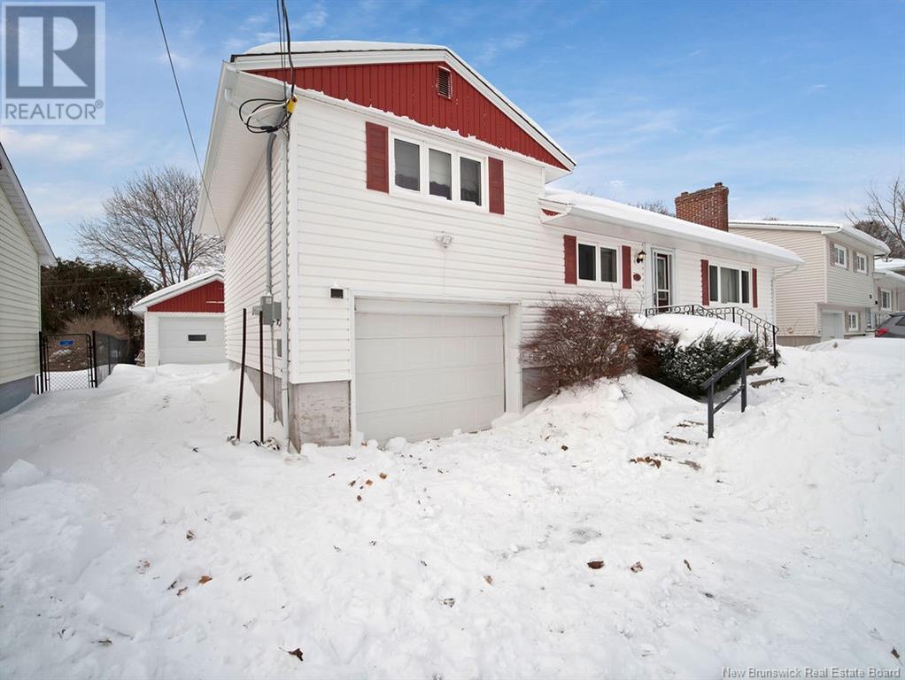 Property at 94 Hedgewood image 2
