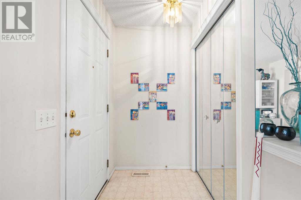 Property at 212 Tuscany Valley Way NW image 4