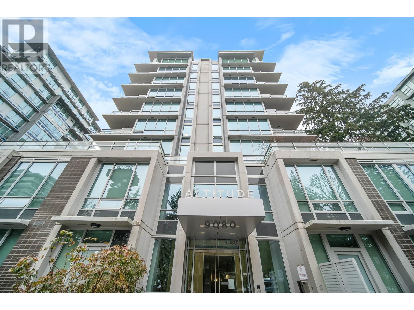 Listing Picture 2 of 8 : 1003 9080 UNIVERSITY CRESCENT, Burnaby / 本拿比 - 魯藝地產 Yvonne Lu Group - MLS Medallion Club Member