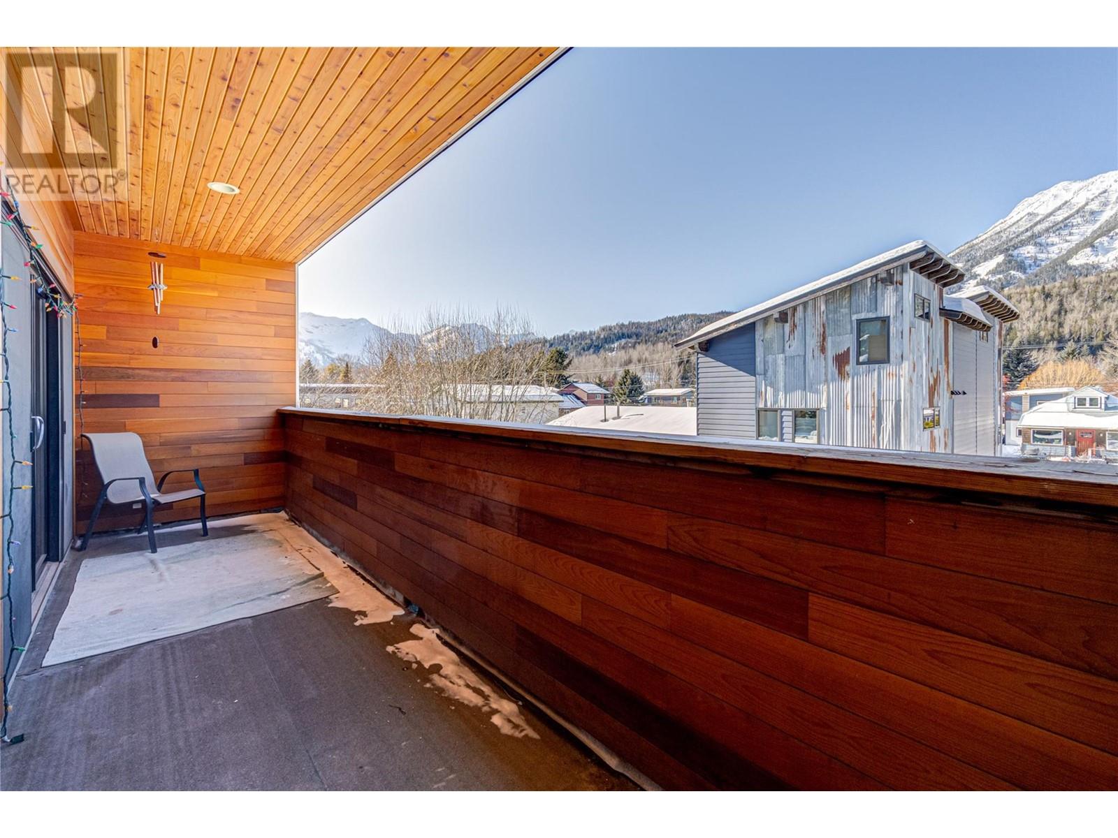 641 7th Avenue, Fernie, British Columbia  V0B 1M0 - Photo 34 - 10335224