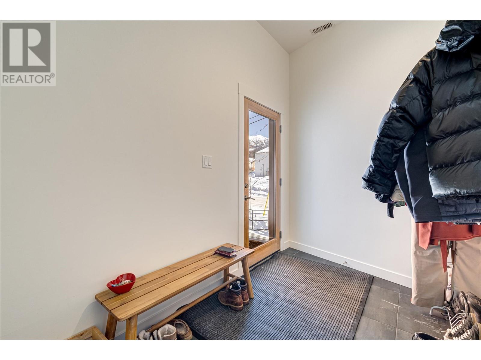 641 7th Avenue, Fernie, British Columbia  V0B 1M0 - Photo 48 - 10335224
