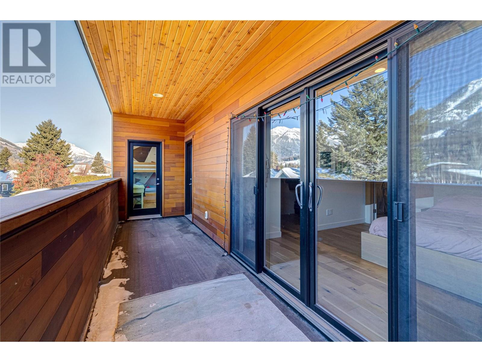 641 7th Avenue, Fernie, British Columbia  V0B 1M0 - Photo 35 - 10335224