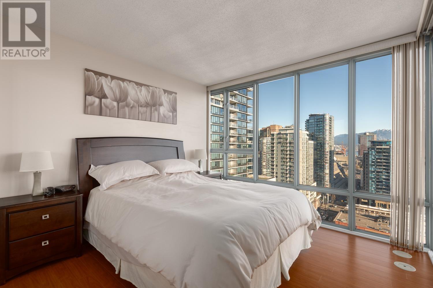 Listing Picture 14 of 31 : 2701 930 CAMBIE STREET, Vancouver / 溫哥華 - 魯藝地產 Yvonne Lu Group - MLS Medallion Club Member