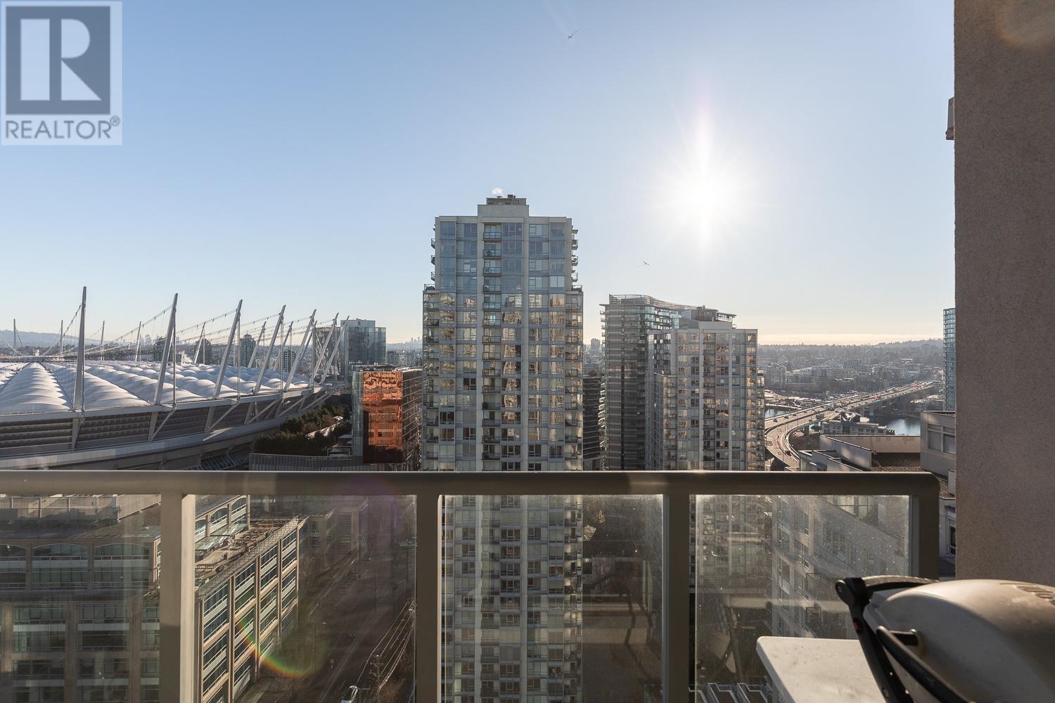 Listing Picture 27 of 31 : 2701 930 CAMBIE STREET, Vancouver / 溫哥華 - 魯藝地產 Yvonne Lu Group - MLS Medallion Club Member
