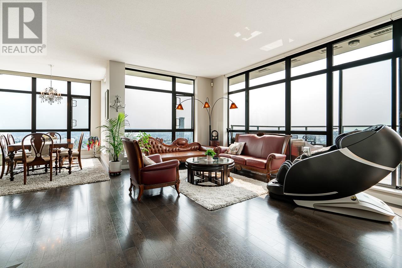 Listing Picture 14 of 37 : PH2 7328 ARCOLA STREET, Burnaby / 本拿比 - 魯藝地產 Yvonne Lu Group - MLS Medallion Club Member