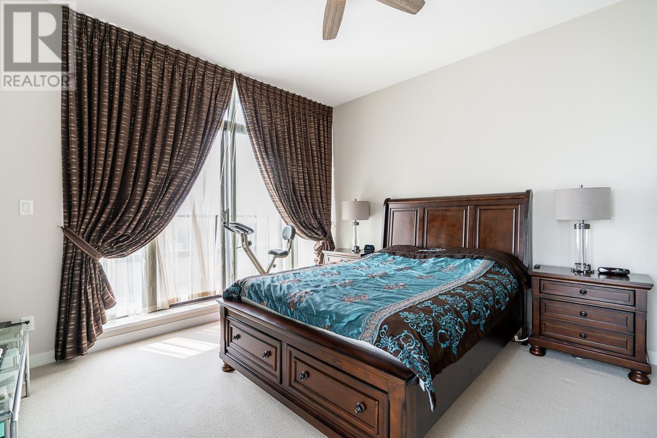 Listing Picture 15 of 37 : PH2 7328 ARCOLA STREET, Burnaby / 本拿比 - 魯藝地產 Yvonne Lu Group - MLS Medallion Club Member