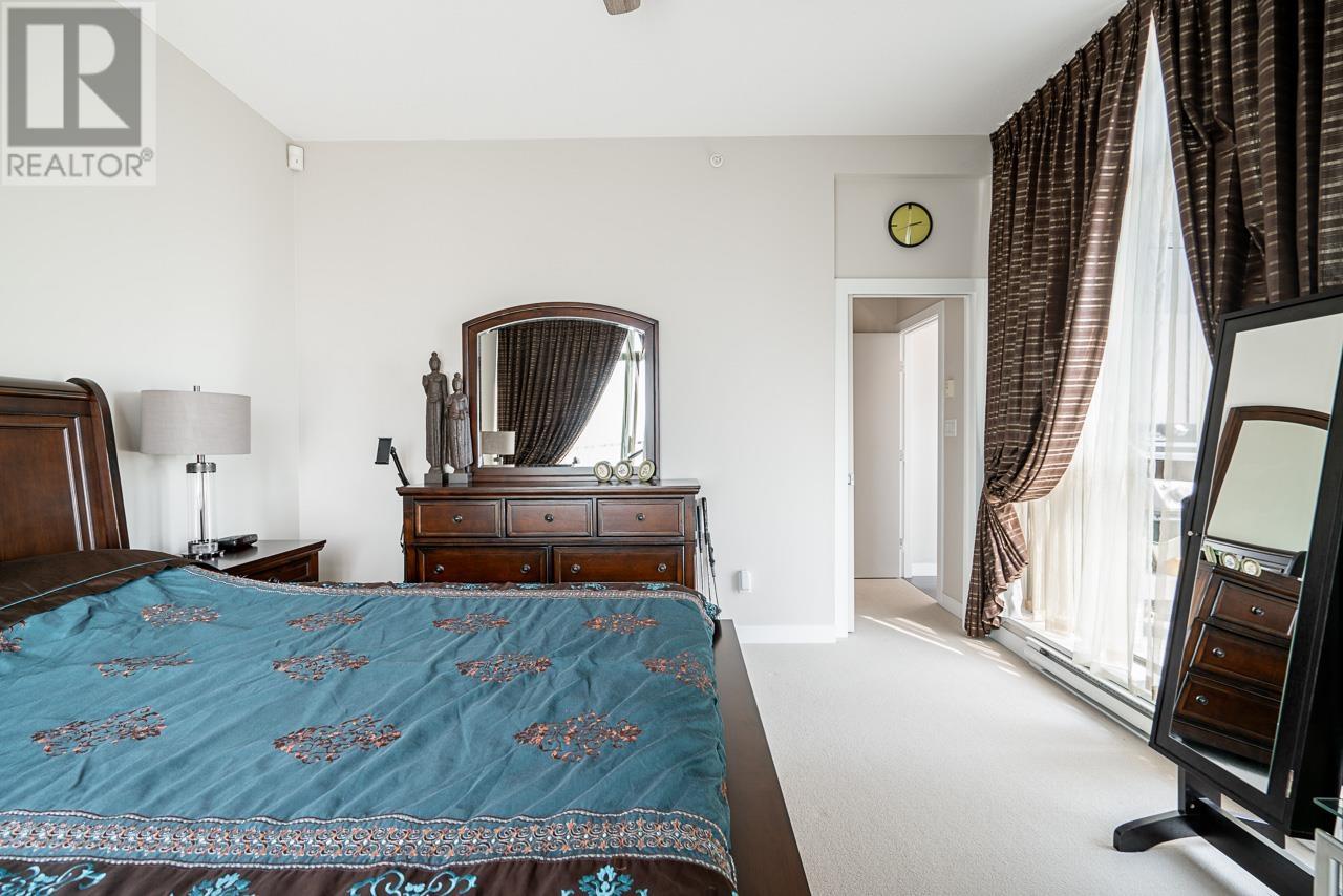 Listing Picture 17 of 37 : PH2 7328 ARCOLA STREET, Burnaby / 本拿比 - 魯藝地產 Yvonne Lu Group - MLS Medallion Club Member
