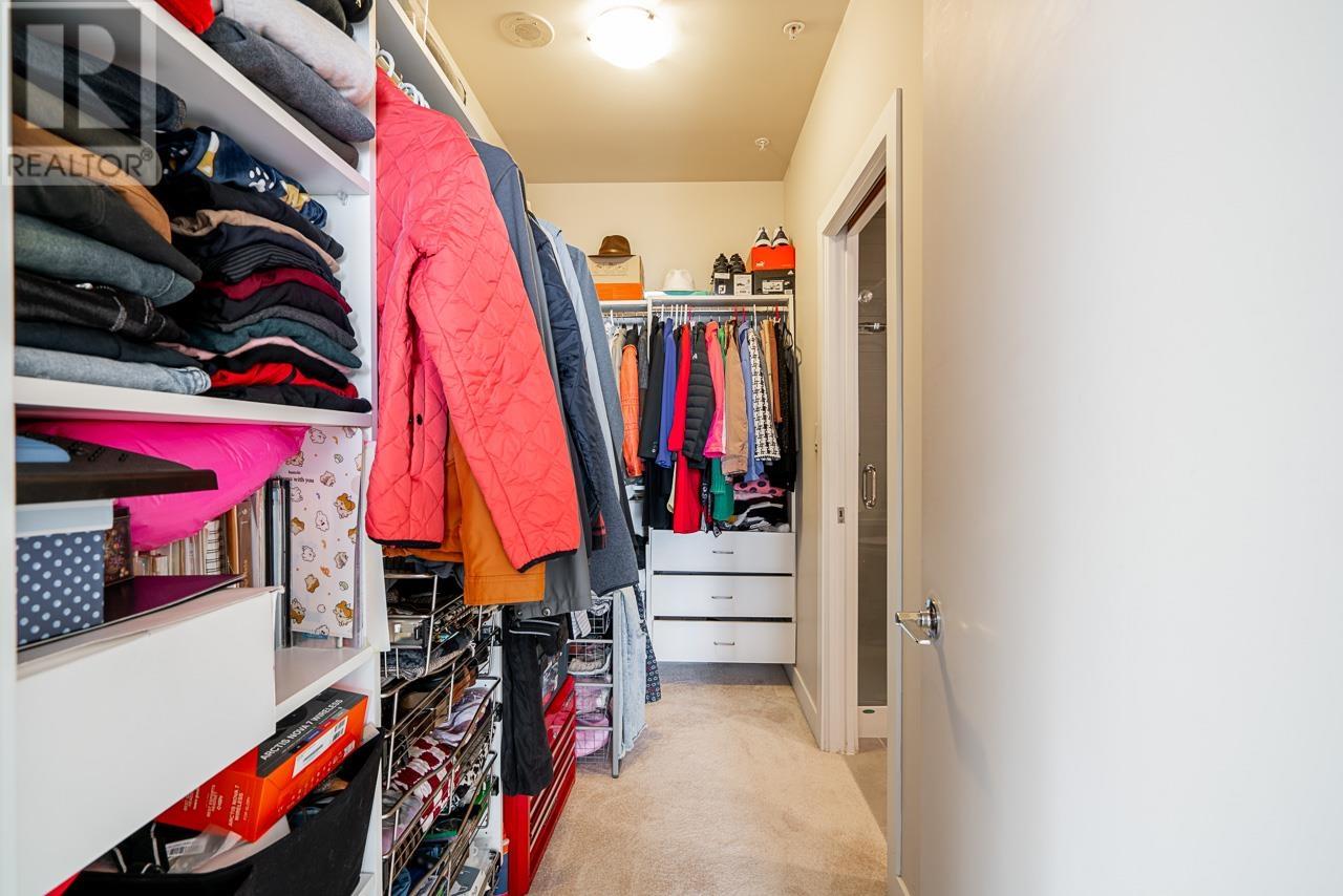 Listing Picture 18 of 37 : PH2 7328 ARCOLA STREET, Burnaby / 本拿比 - 魯藝地產 Yvonne Lu Group - MLS Medallion Club Member