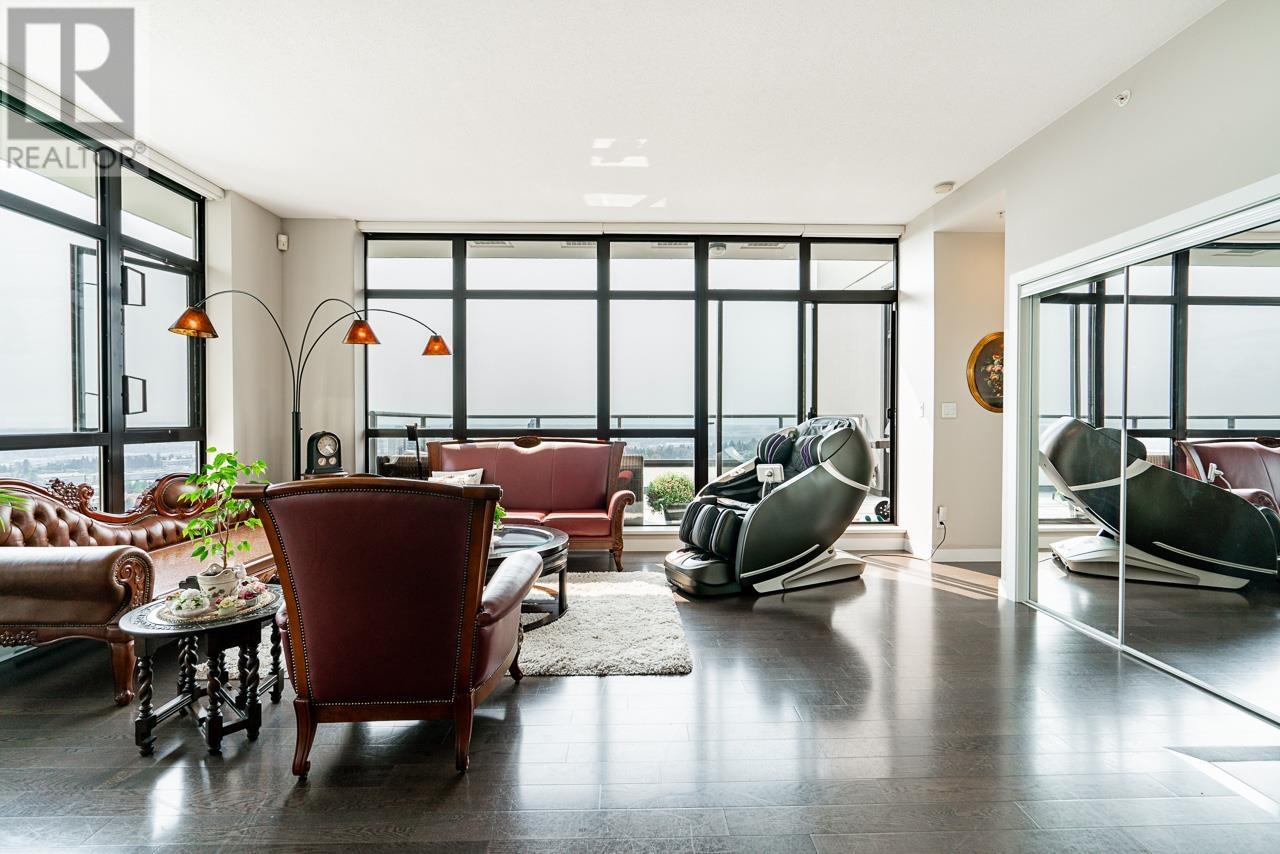 Listing Picture 9 of 37 : PH2 7328 ARCOLA STREET, Burnaby / 本拿比 - 魯藝地產 Yvonne Lu Group - MLS Medallion Club Member