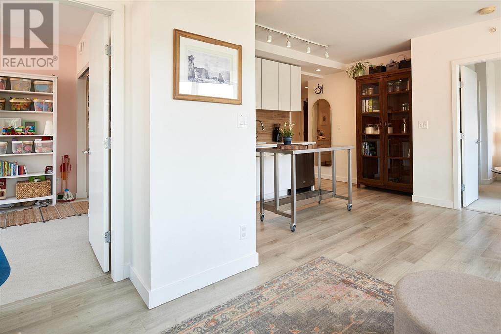 303 200 Nelson's Crescent, New Westminster, British Columbia  V3L 0H4 - Photo 10 - R2968898