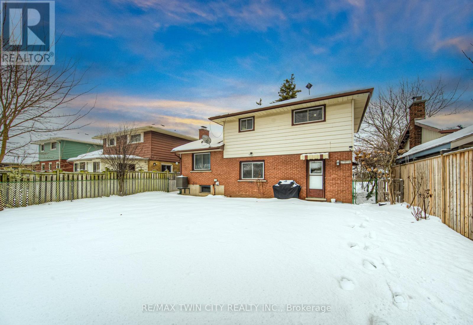 23 Fairlawn Road, Kitchener, Ontario  N2C 1X8 - Photo 35 - X11980985