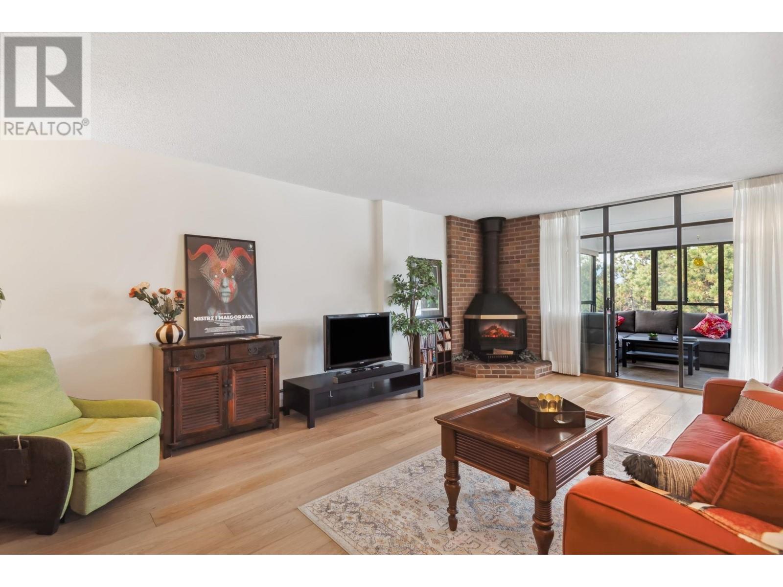 Listing Picture 7 of 28 : 608 2101 MCMULLEN AVENUE, Vancouver / 溫哥華 - 魯藝地產 Yvonne Lu Group - MLS Medallion Club Member