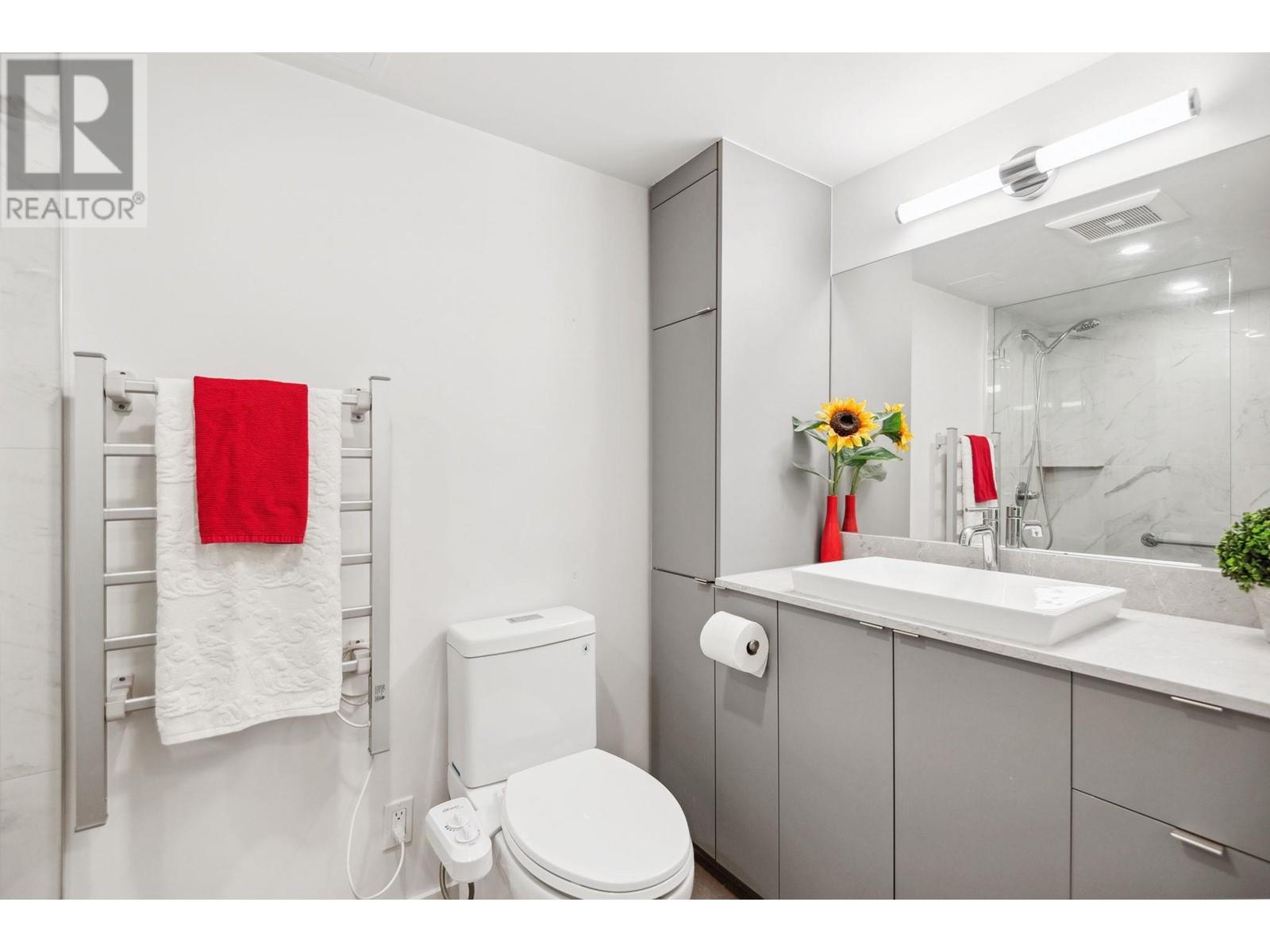 Listing Picture 19 of 28 : 608 2101 MCMULLEN AVENUE, Vancouver / 溫哥華 - 魯藝地產 Yvonne Lu Group - MLS Medallion Club Member