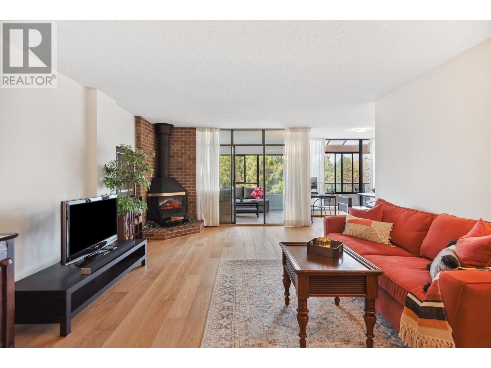 Listing Picture 6 of 28 : 608 2101 MCMULLEN AVENUE, Vancouver / 溫哥華 - 魯藝地產 Yvonne Lu Group - MLS Medallion Club Member