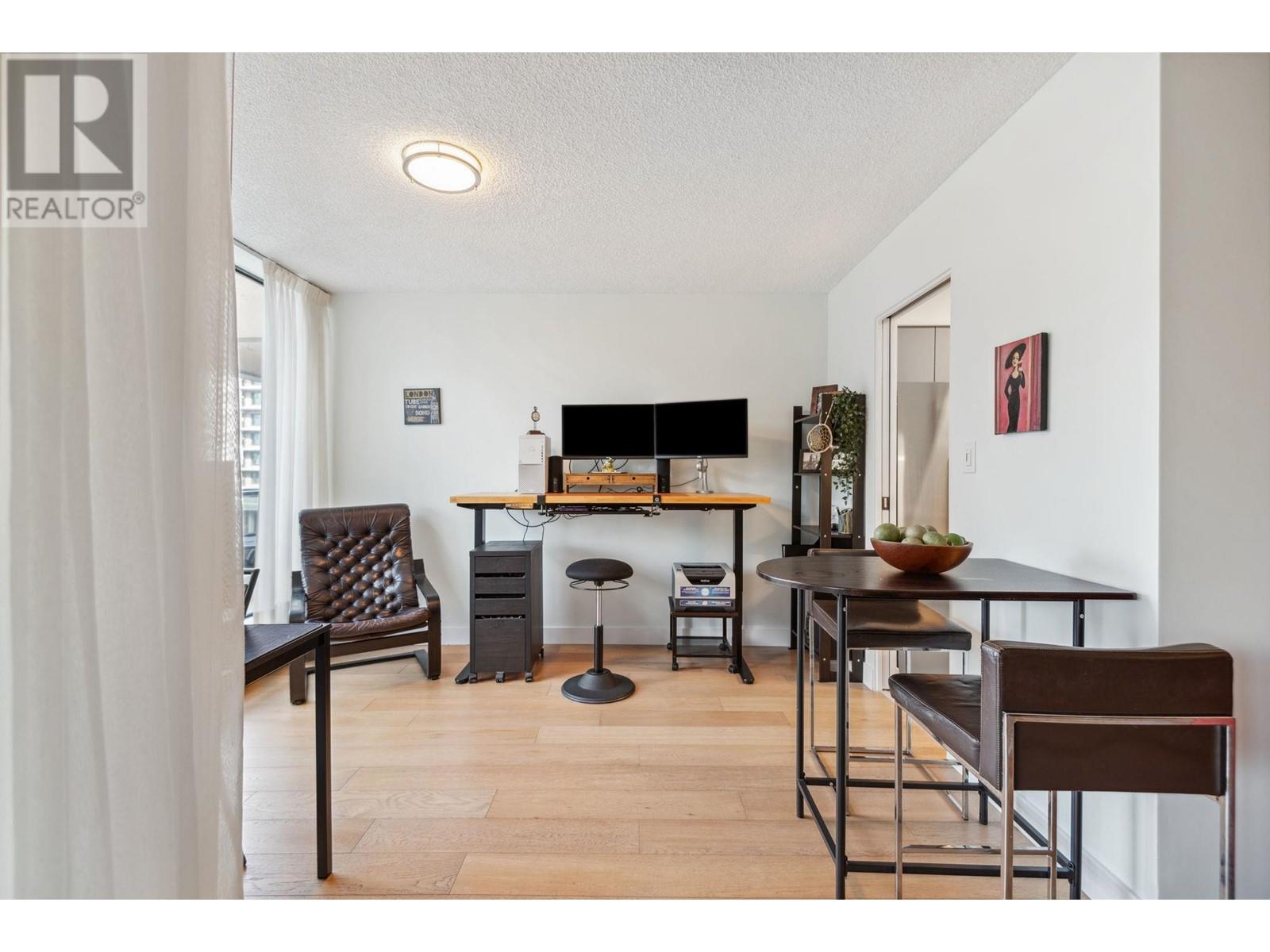 Listing Picture 10 of 28 : 608 2101 MCMULLEN AVENUE, Vancouver / 溫哥華 - 魯藝地產 Yvonne Lu Group - MLS Medallion Club Member