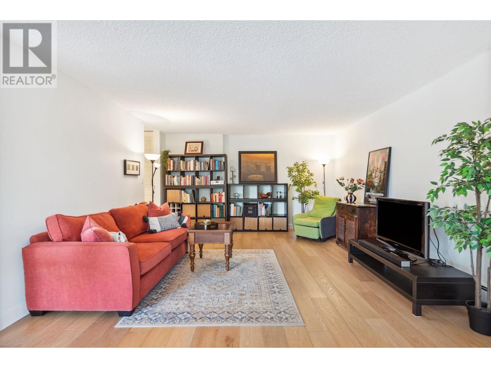Listing Picture 4 of 28 : 608 2101 MCMULLEN AVENUE, Vancouver / 溫哥華 - 魯藝地產 Yvonne Lu Group - MLS Medallion Club Member