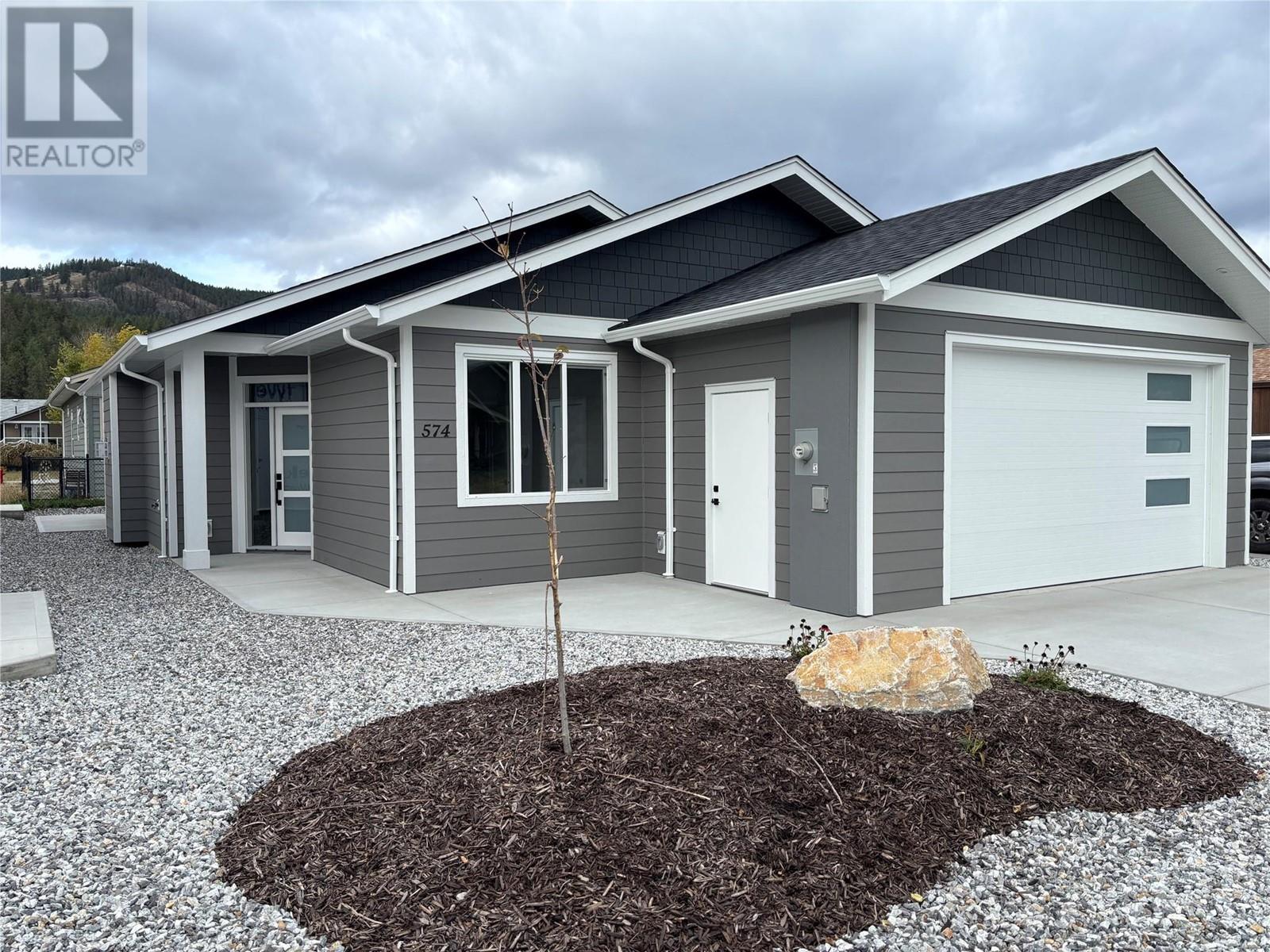Property at 574 Meadowlark Avenue image 1