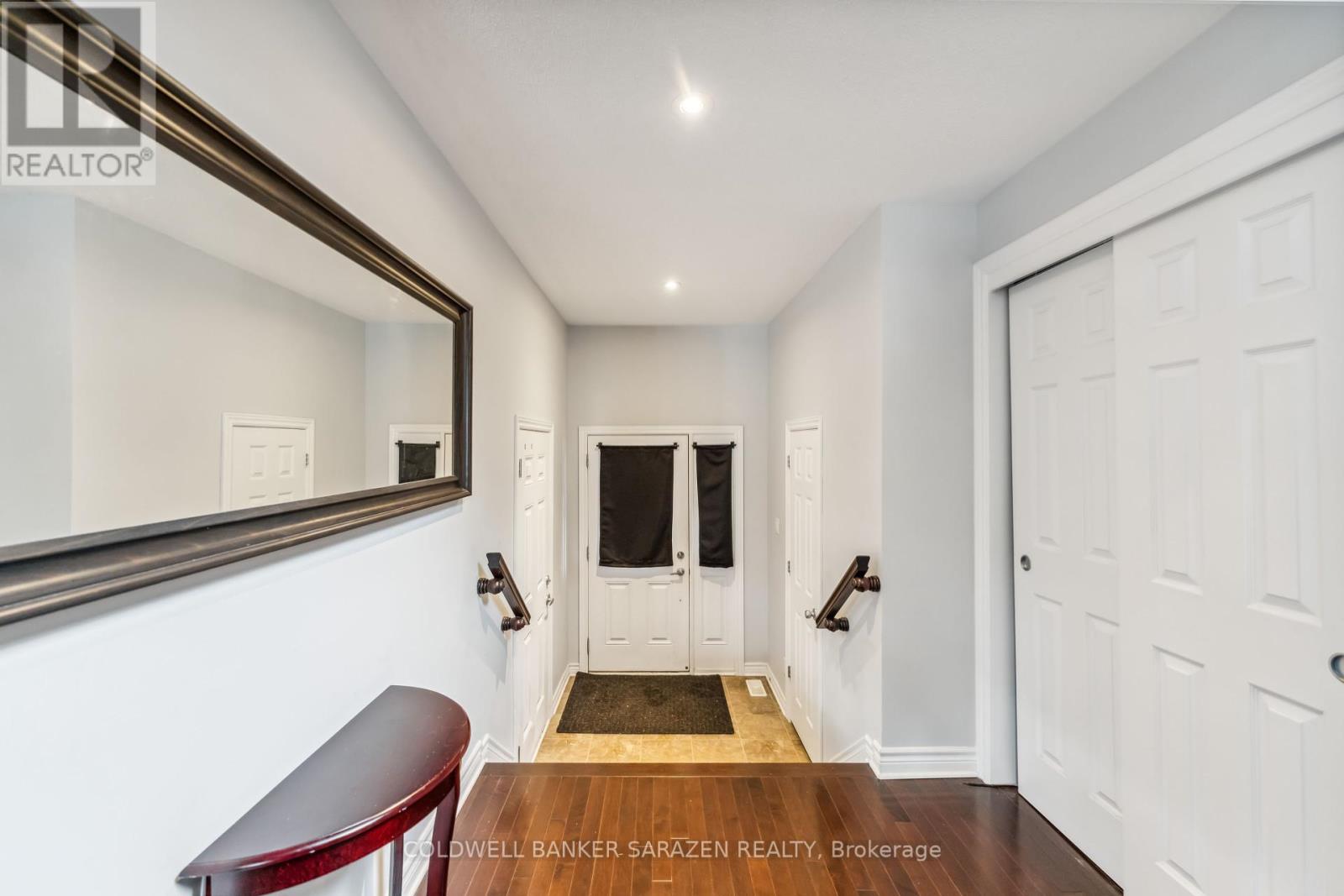 Property at 3347 WOODROFFE AVENUE image 3