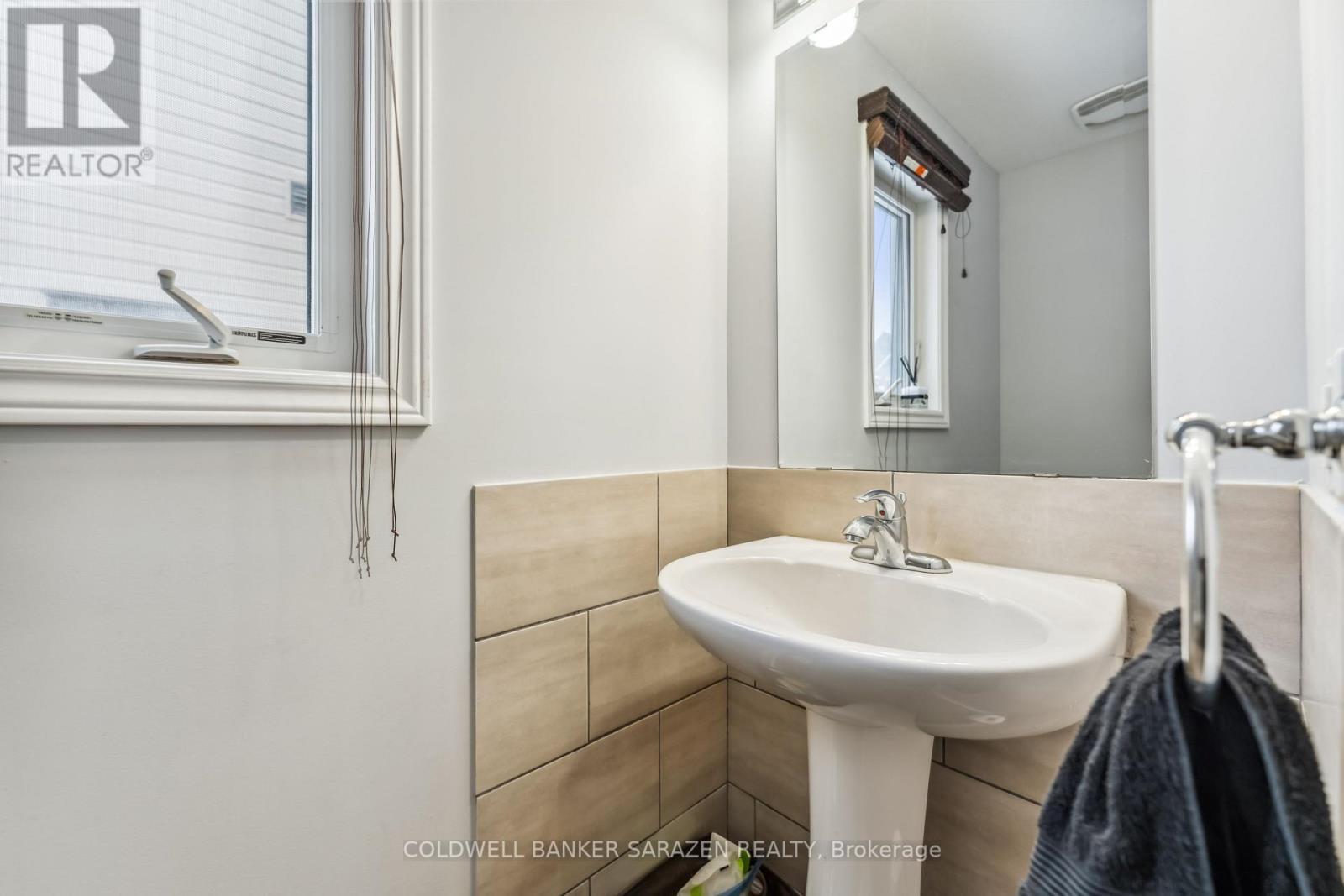 Property at 3347 WOODROFFE AVENUE image 5