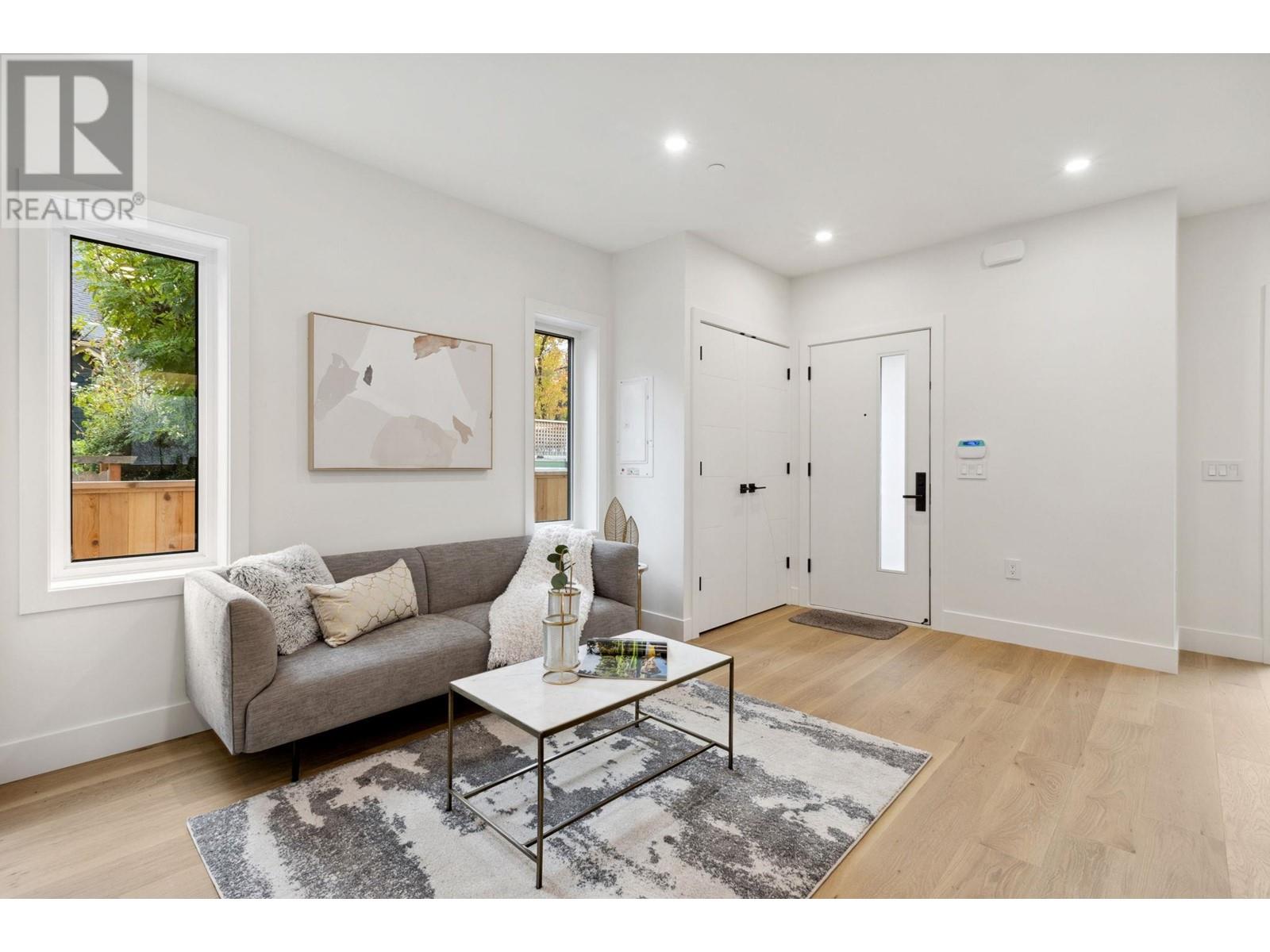 Listing Picture 6 of 20 : 2721 W 7TH AVENUE, Vancouver / 溫哥華 - 魯藝地產 Yvonne Lu Group - MLS Medallion Club Member