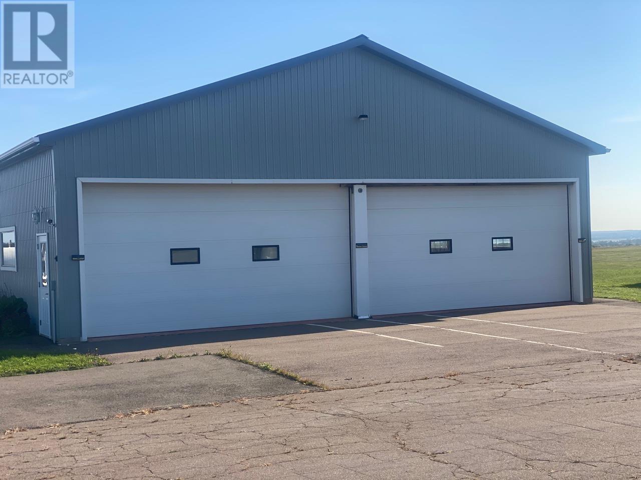 190 254 Brackley Point Road, Sherwood, Prince Edward Island  C1A 6Y1 - Photo 1 - 202503136
