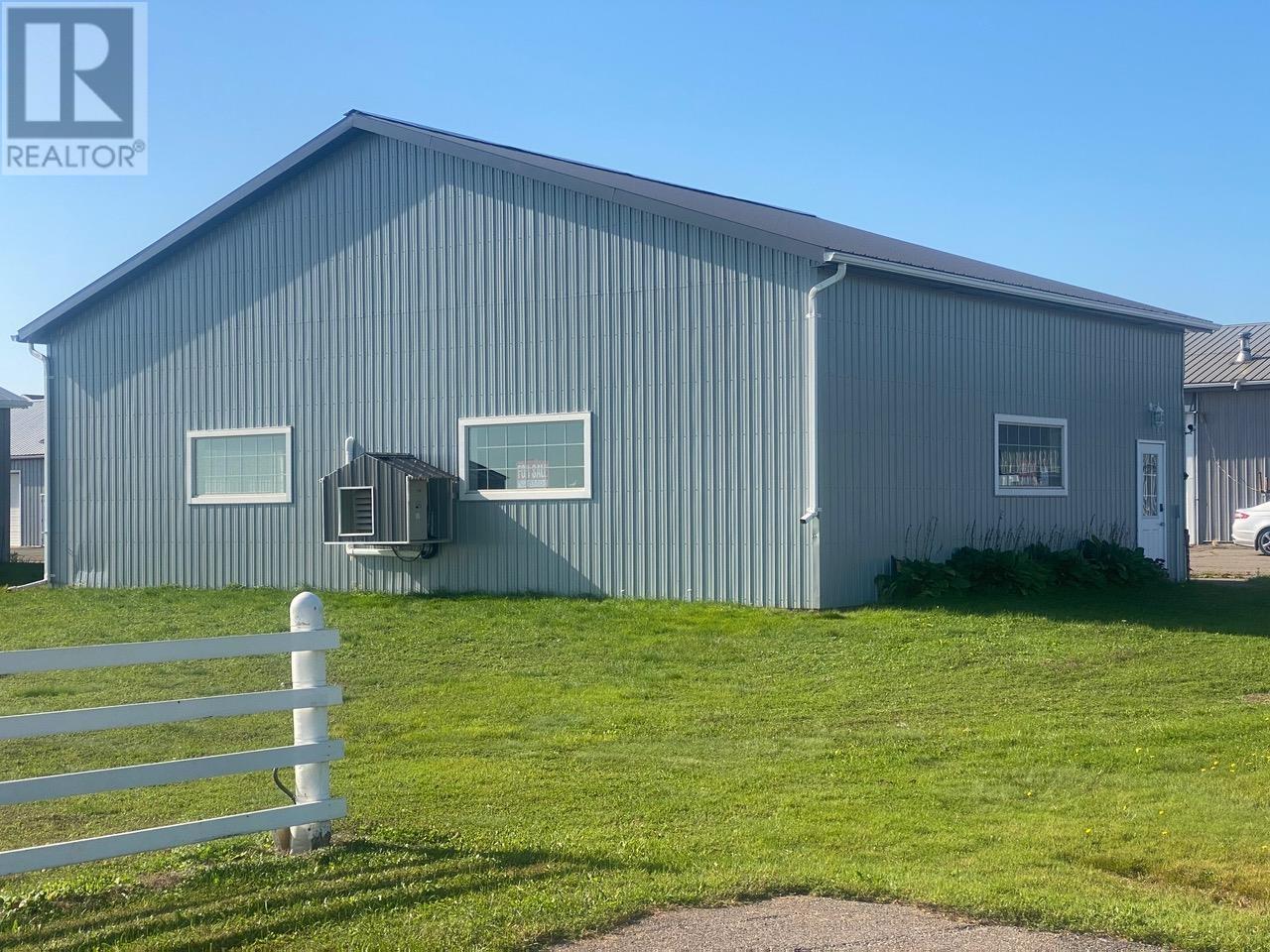 190 254 Brackley Point Road, Sherwood, Prince Edward Island  C1A 6Y1 - Photo 18 - 202503136