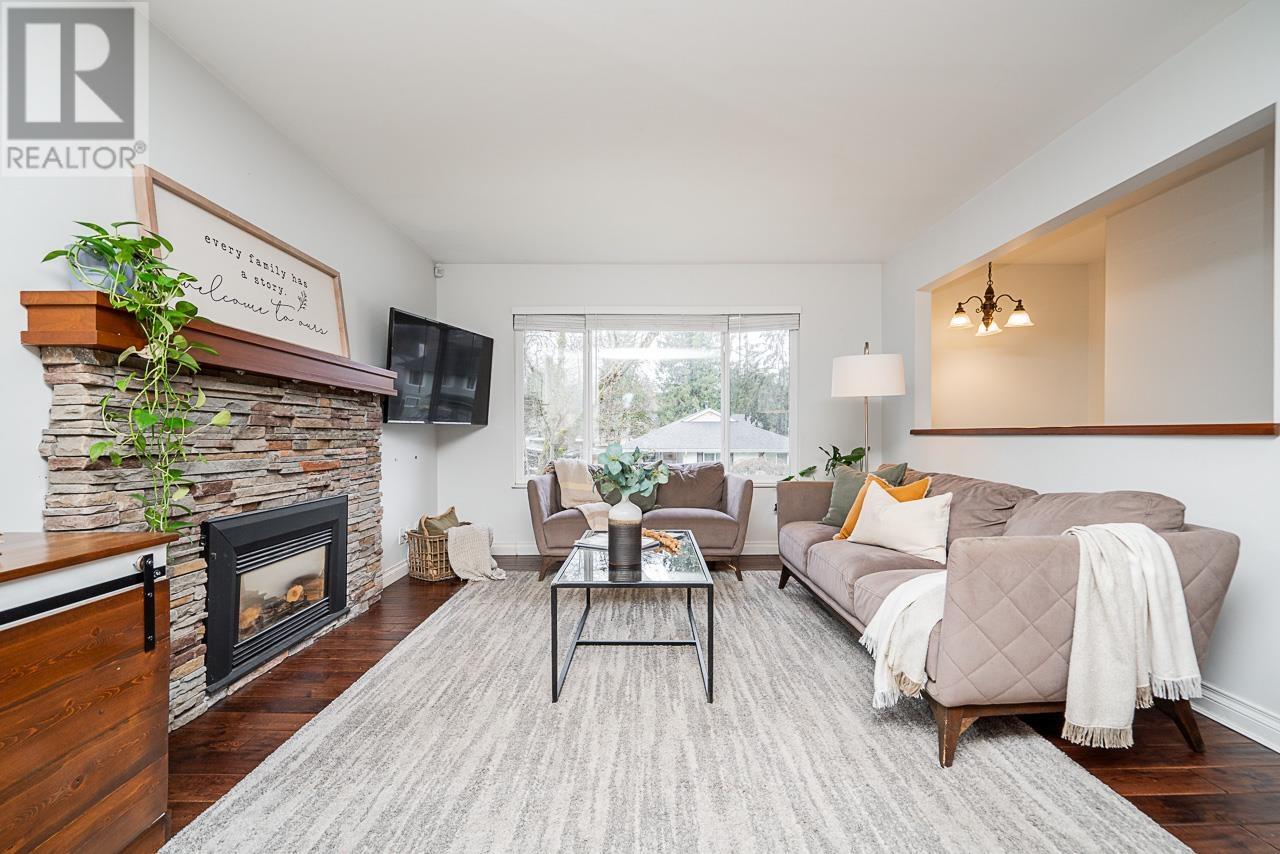 3812 Richmond Street, Port Coquitlam, British Columbia  V3B 3E8 - Photo 3 - R2968652