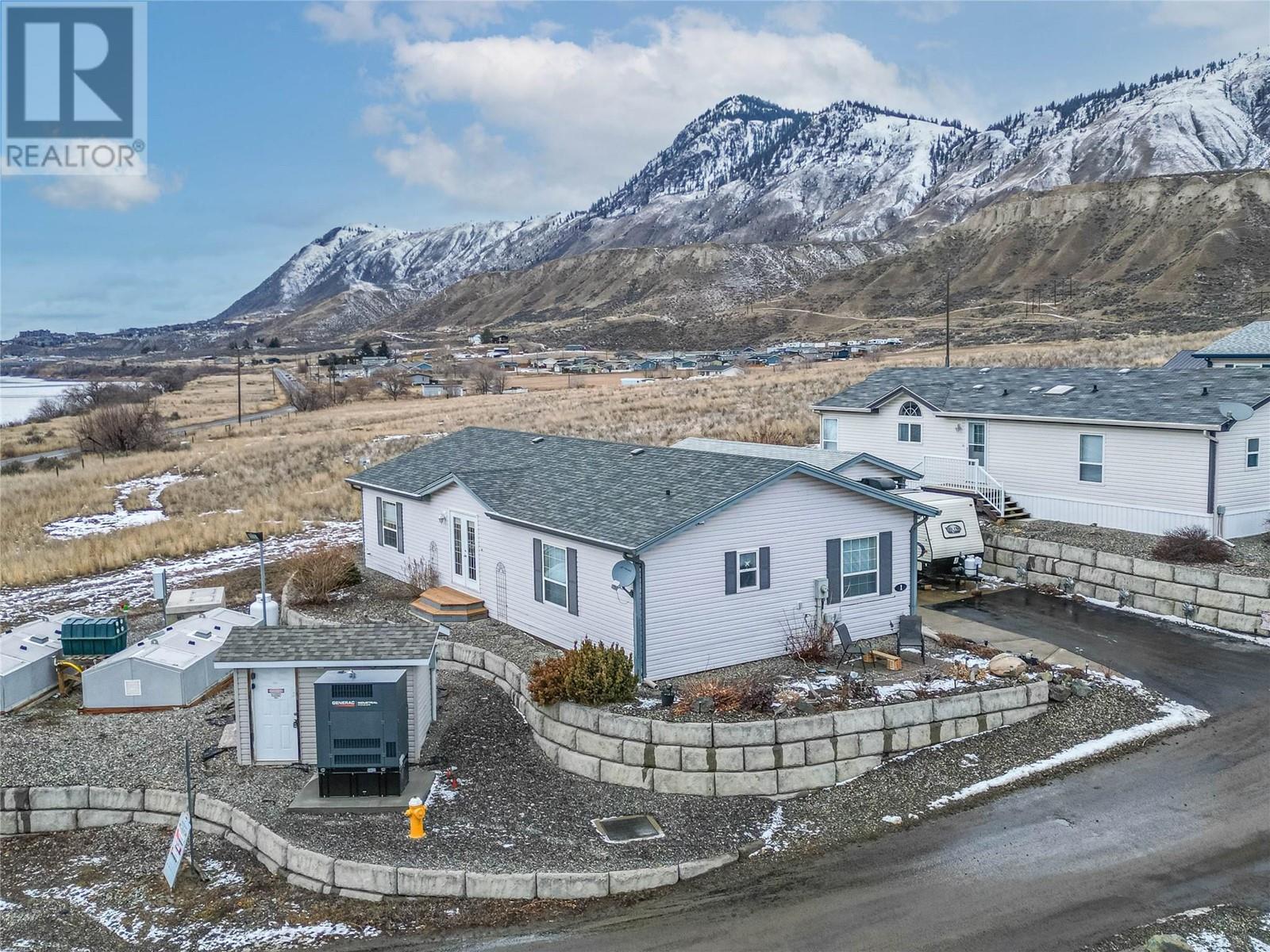 768 Shuswap Road E Unit# 1, Kamloops, British Columbia  V2H 0A4 - Photo 1 - 10335934