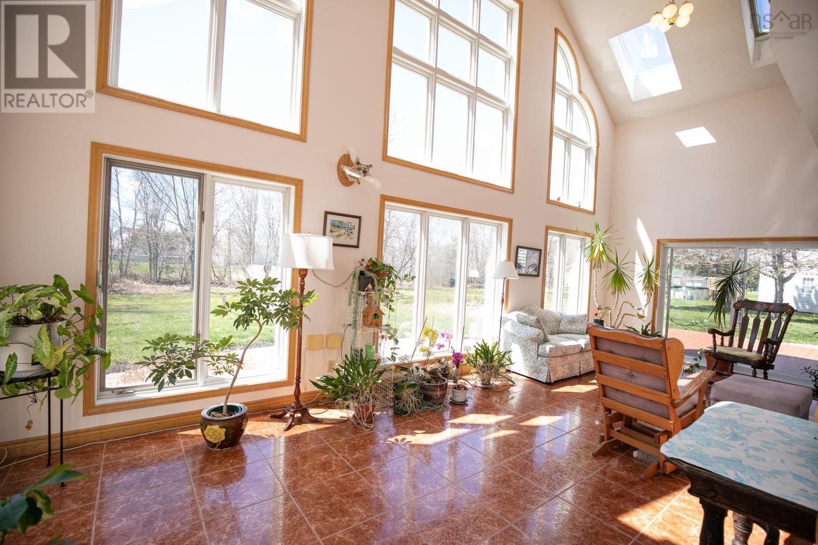 21 Marshview Drive, Amherst, Nova Scotia  B4H 4B3 - Photo 13 - 202503285