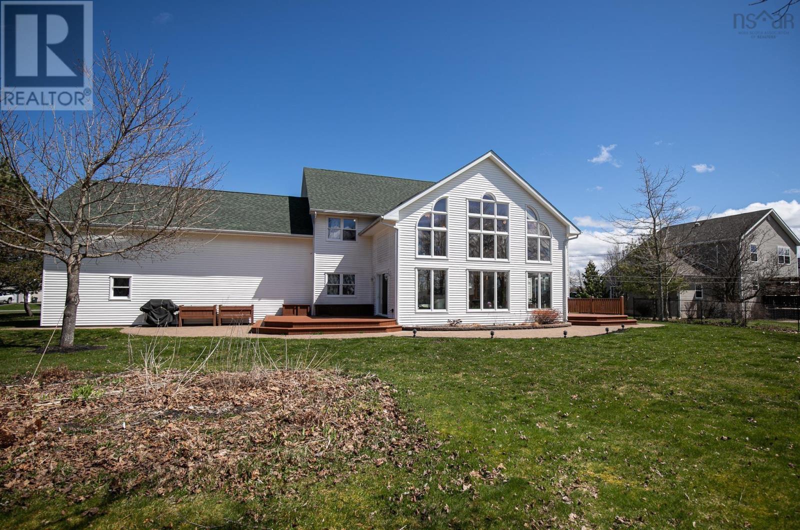 21 Marshview Drive, Amherst, Nova Scotia  B4H 4B3 - Photo 6 - 202503285