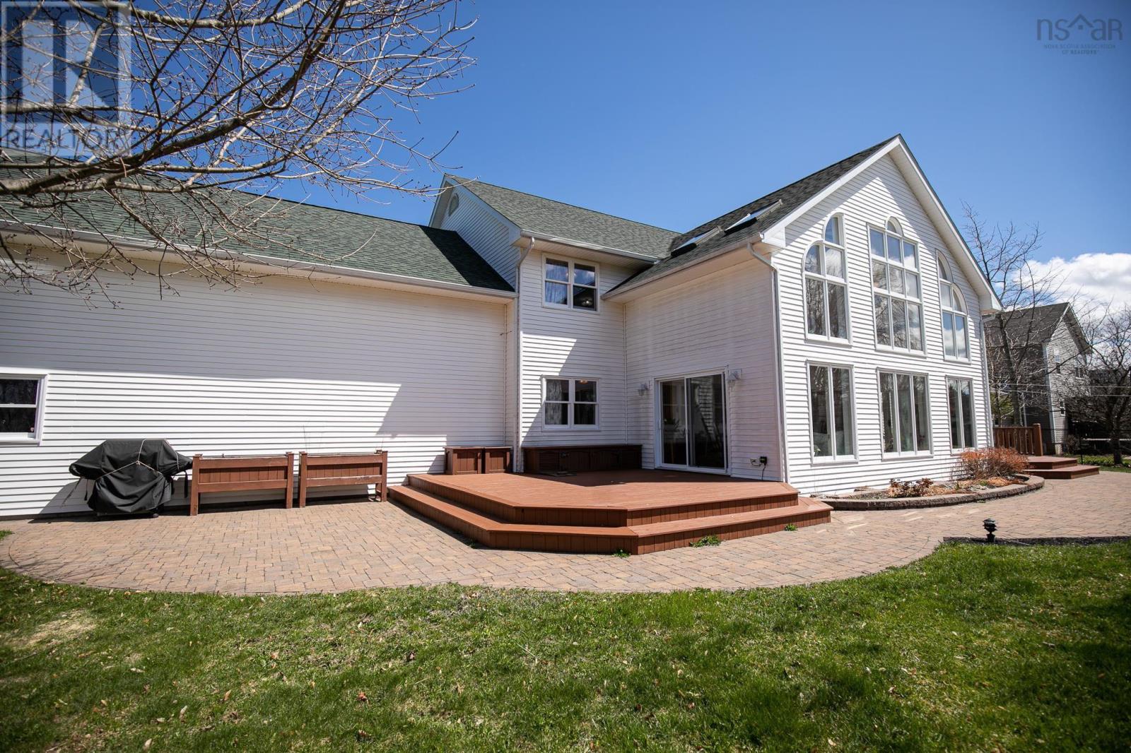 21 Marshview Drive, Amherst, Nova Scotia  B4H 4B3 - Photo 7 - 202503285