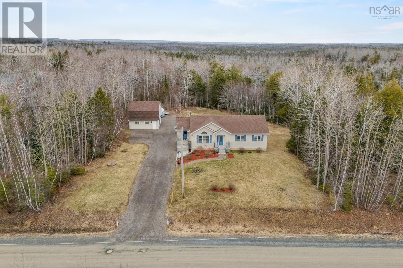 137 Whitney Maurice Drive, Enfield, Nova Scotia  B2T 1A8 - Photo 2 - 202503287