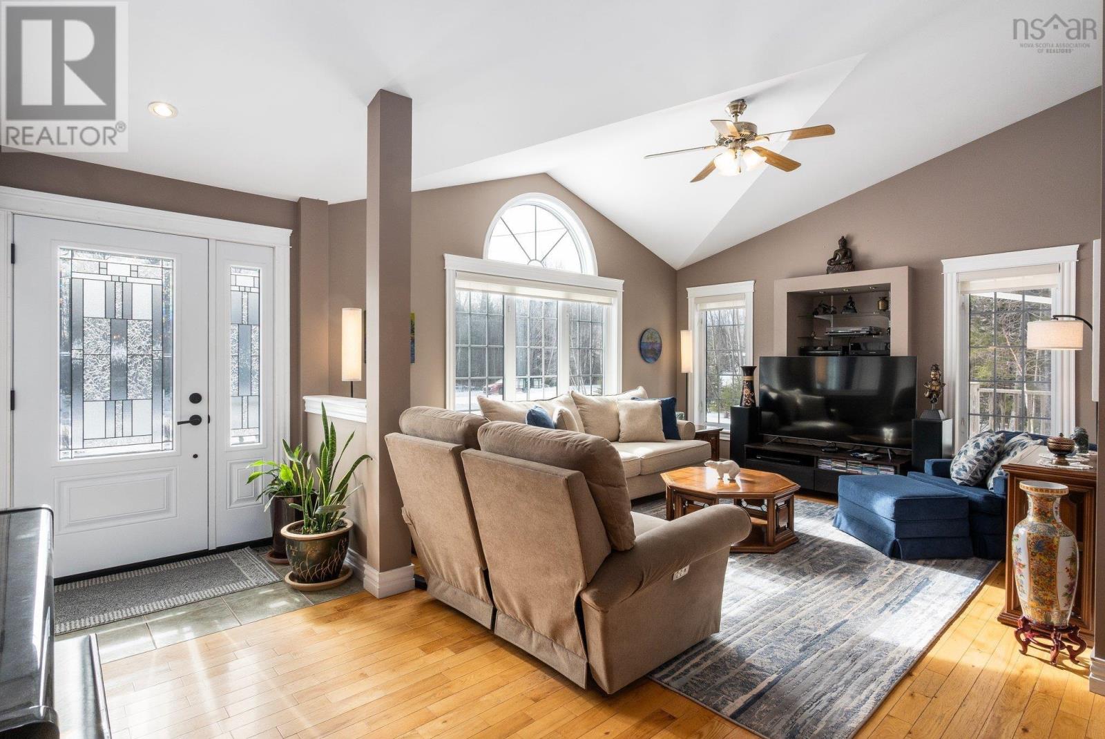 137 Whitney Maurice Drive, Enfield, Nova Scotia  B2T 1A8 - Photo 4 - 202503287