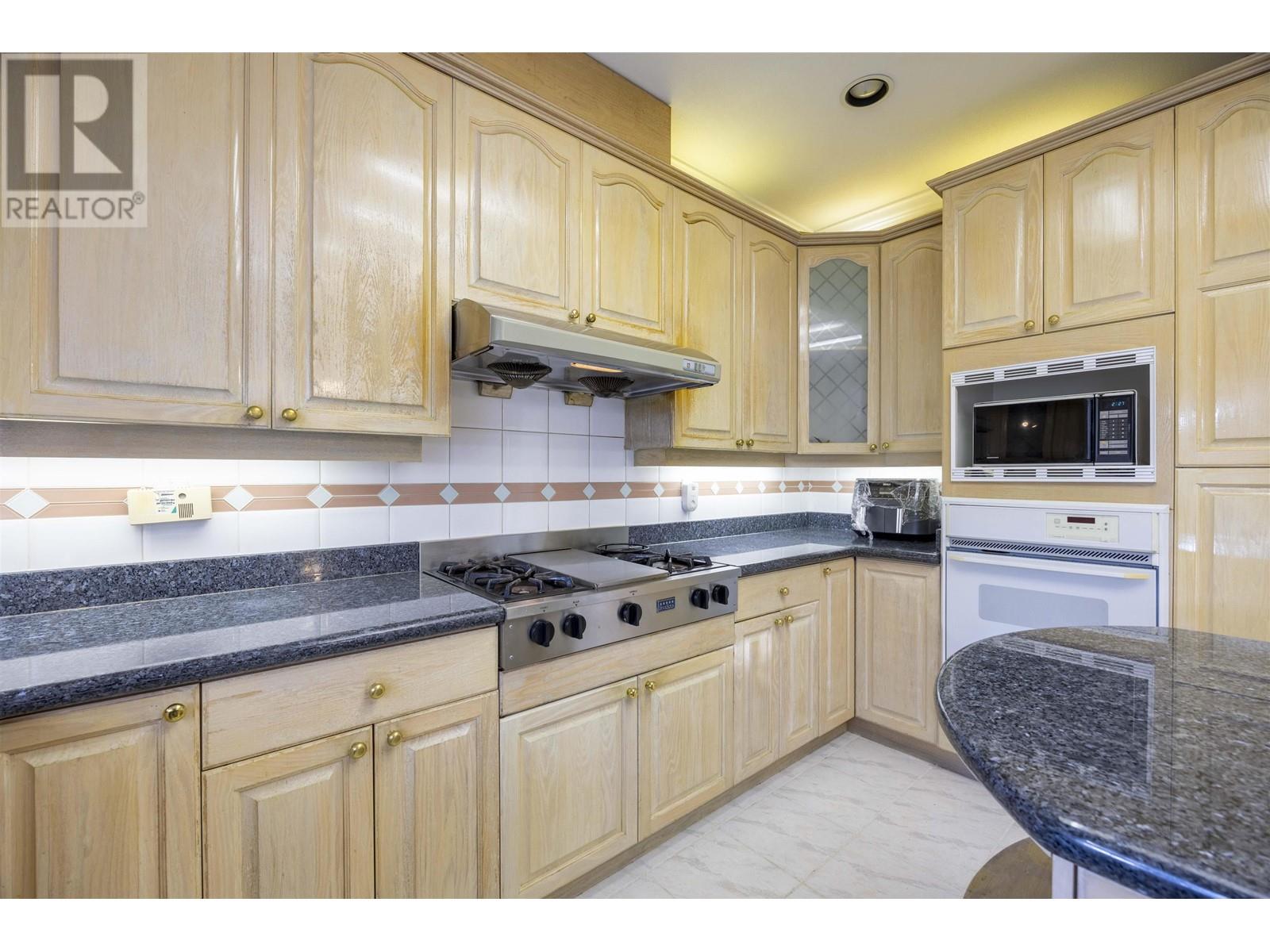 8720 Saunders Road, Richmond, British Columbia  V7A 2A7 - Photo 9 - R2964032